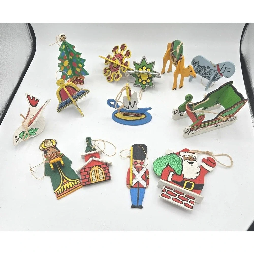 Vtg 13‎ Hand-Painted Wooden Christmas Ornaments (Craft Master '72 Deluxe Set)